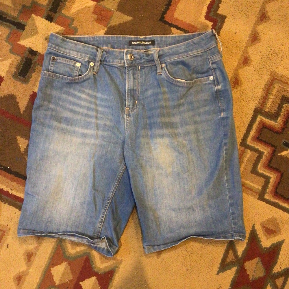 Calvin Klein Bermuda Shorts Women’s 14